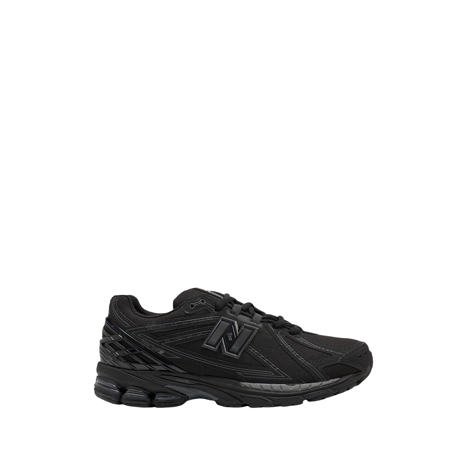 1906R « TRIPLE BLACK »